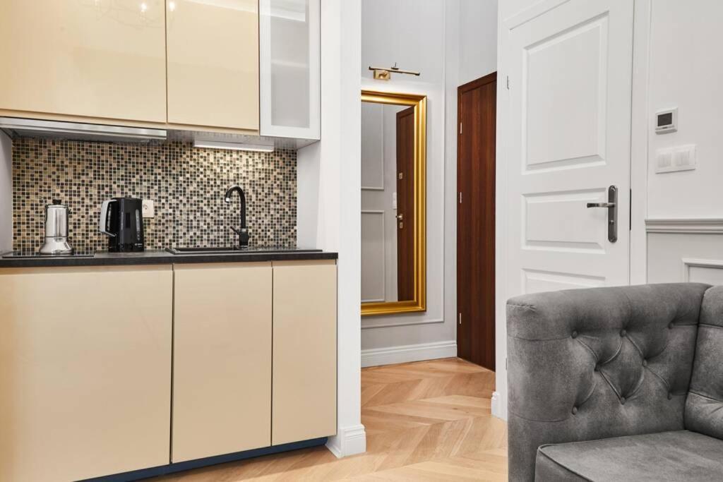 Househost Apartment I: Studencka Street Cracovia Esterno foto